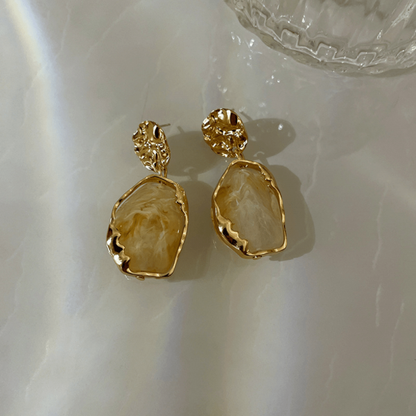 أقراط عصرية، قلادات غير منتظمة عتيقة، ترصيع مزاجي