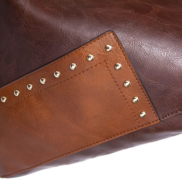 حقيبة كتف مرقّعة بحجم كبير