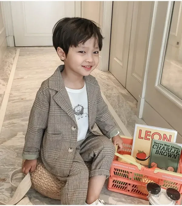 بدلة فتيان للأطفال للربيع والخريف، بدلة أطفال، ملابس 2025 الجديدة للأطفال، قمصان وبناطيل كاجوال، طقم من قطعتين للملابس الرسمية