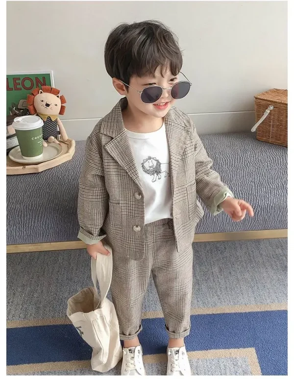 بدلة فتيان للأطفال للربيع والخريف، بدلة أطفال، ملابس 2025 الجديدة للأطفال، قمصان وبناطيل كاجوال، طقم من قطعتين للملابس الرسمية