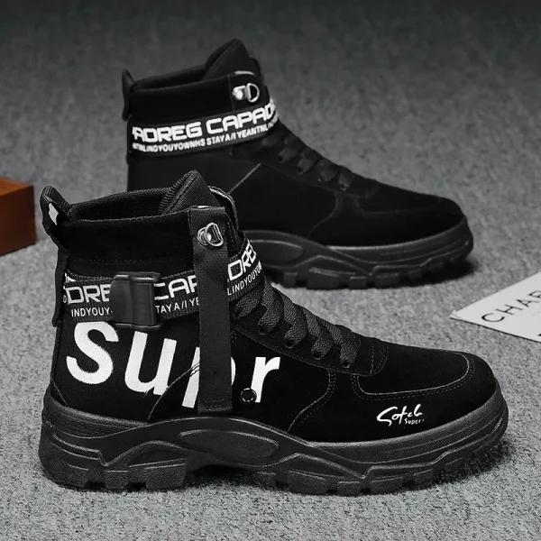 2026 خريف وشتاء الرجال مصمم الجوارب موضة شخصية النمط البريطاني حذاء الكاحل الفاخرة ل بولي PU الارتفاع زيادة