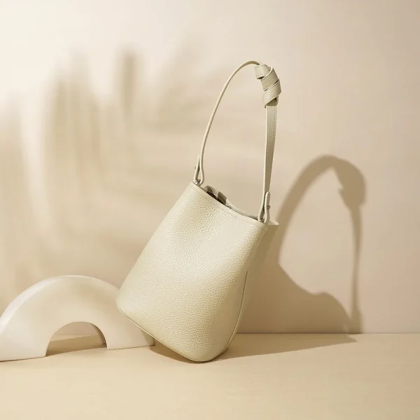 Fashion 100 % Genuine Real Top Grain Leather Bag No Brand Real Cowhide Handbags Women Pure Leather Hand Bags for Ladies Solid