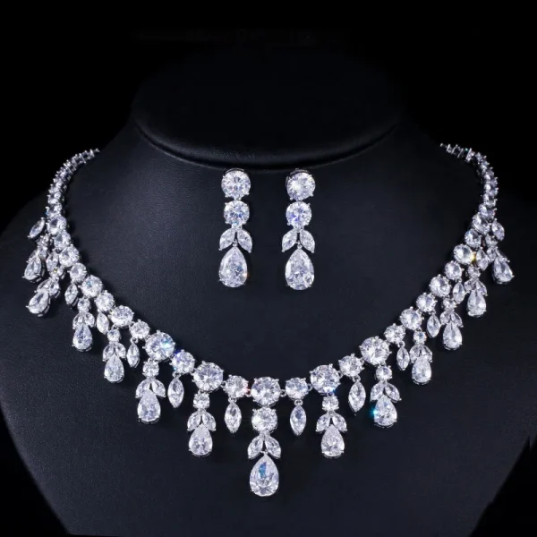 2022 Deluxe Water Drop Necklace Set Exquisite AAA Zircon High-End Jewelry Gifts for Party Banquet Dress Accessory