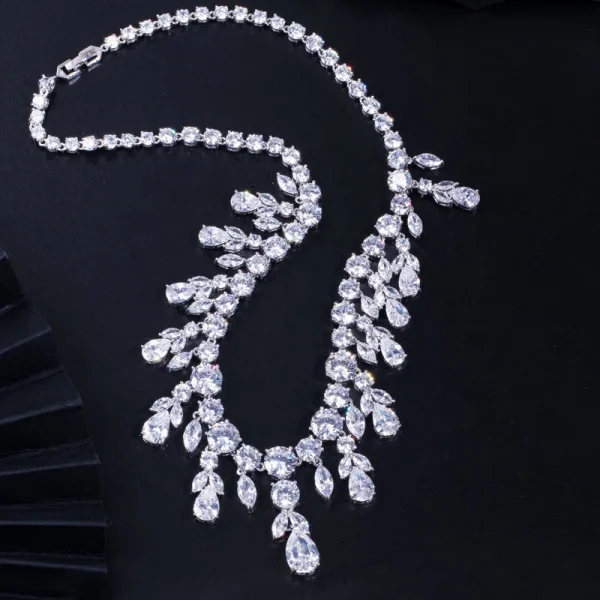 2022 Deluxe Water Drop Necklace Set Exquisite AAA Zircon High-End Jewelry Gifts for Party Banquet Dress Accessory