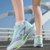 أحذية الجري المصنوعة من الكربون المتخصصة في الماراثون للرجال رياضية قابلة للتنفس وخفيفة الوزن للنساء أحذية رياضية مريحة مضادة للانزلاق