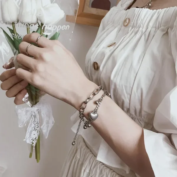 طقم أساور ذهبية اللون على شكل حرف C عتيق بسيط من المعدن مع فتحة قابلة للتعديل للنساء 2024 مجوهرات عصرية عالية الجودة هدايا