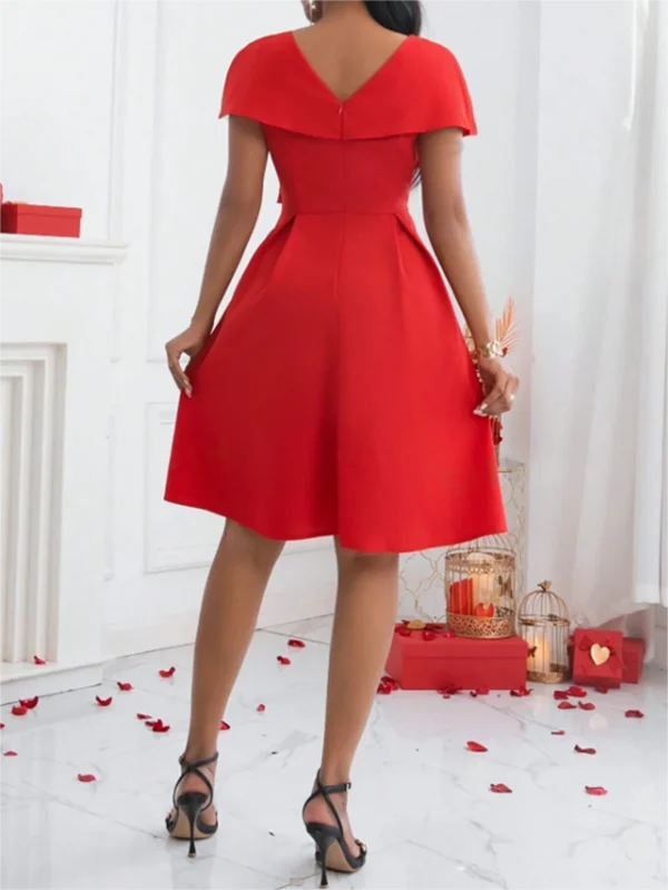 فستان نسائي للربيع والصيف أحمر على شكل حرف V وأكمام قصيرة وخصر مكشكش وواسع للحفلات المسائية