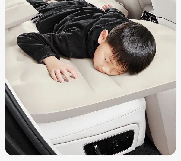 مرتبة هوائية خلفية للسفر أوتوماتيكية للسيارة، سرير محمول ذكي AI قابل للنفخ للنوم في السيارة