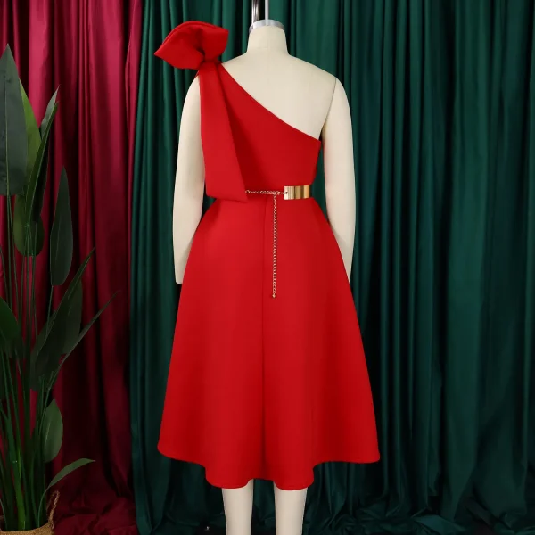 موضة النساء بمقاسات كبيرة فستان بكفة كتف مائلة مع فيونكة لحفلات رسميّة فستان أنيق جديد للمناسبات الخاصة