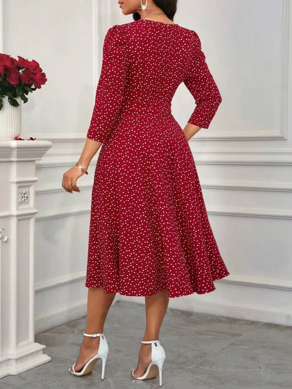 فستان ميدي ربيع وصيف للنساء باللون بورجوندي بنقاط البولكا، بأكمام ثلاثة أرباع، وياقة على شكل V، بقصة A، أنيق وكاجوال، فستان يومي وحفلات