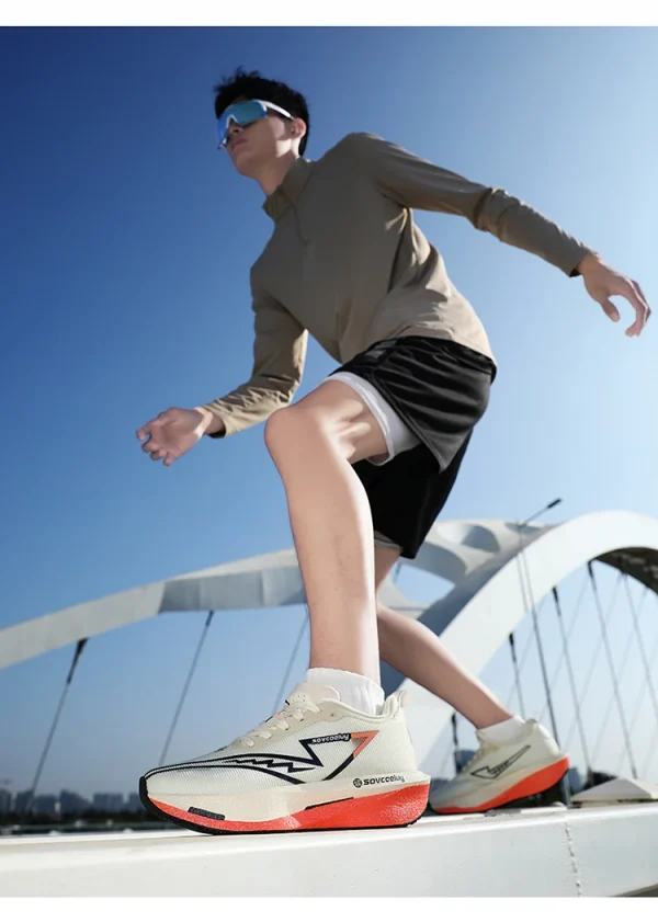 أحذية الجري المصنوعة من الكربون المتخصصة في الماراثون للرجال رياضية قابلة للتنفس وخفيفة الوزن للنساء أحذية رياضية مريحة مضادة للانزلاق