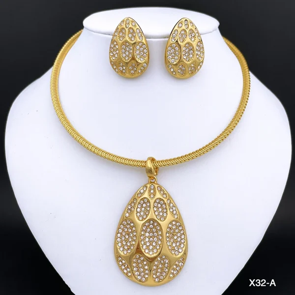 New Necklace And Earrings Set Unique Dubai Fashion Jewelry Nigeria Bride Wedding Party Gift