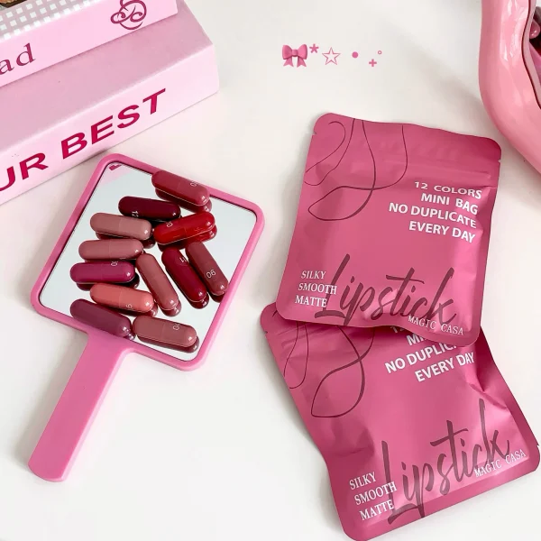 مجموعة مرطب الشفاه ماجيك كازا المكونة من 12 لونًا غير لامع، تدوم طويلاً ولا تبهت، هدية مثالية للنساء، مثالية لمهرجانات المكياج