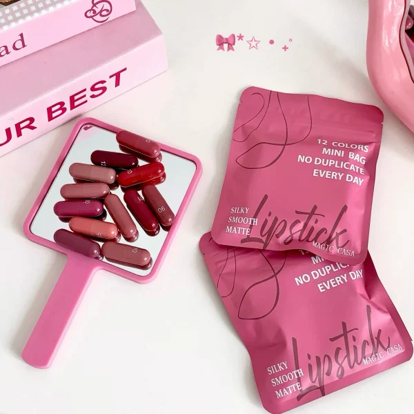 مجموعة مرطب الشفاه ماجيك كازا المكونة من 12 لونًا غير لامع، تدوم طويلاً ولا تبهت، هدية مثالية للنساء، مثالية لمهرجانات المكياج