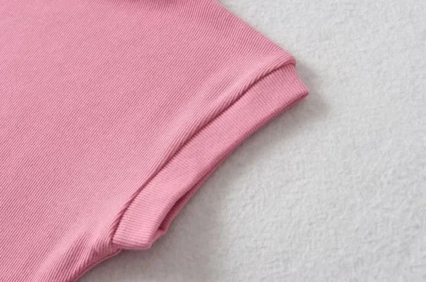 تي شيرت نسائي صيفي مثير بياقة مدورة بدون أكمام تي شيرت علوي سادة ضيق مناسب بلوفرات كاجوال تي شيرت نسائي أساسيات ملابس الشارع تي شيرت