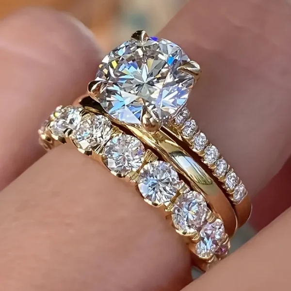 Huitan رائع 3 قطعة مجموعة من خواتم الإناث الفاخرة لامعة مستديرة زركونيا فنجر مجوهرات موضة الذهب اللون اكسسوارات لحفل الزفاف