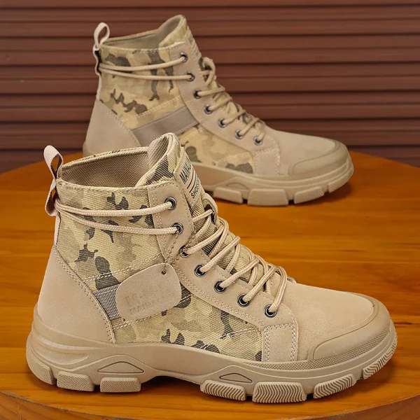 🔹 حذاء مشي رجالي خفيف ومتين بنمط مموه.