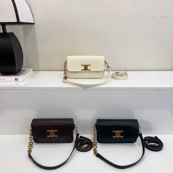 حقيبة كتف مكعبة الشكل، مربعة الشكل مدمجة مع سلسلة مصقولة، تصميم متعدد الاستخدامات للحمل في اتجاهين، مظهر جديد لعام 2026