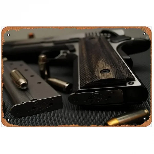 ديكور معدني ثنائي الأبعاد علامات معدنية مسدس مصممة بشكل رائع: تجسد الرقي العسكري، هذه هي ديكور الحائط المثالي