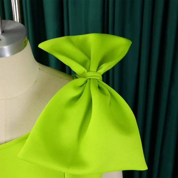 موضة النساء بمقاسات كبيرة فستان بكفة كتف مائلة مع فيونكة لحفلات رسميّة فستان أنيق جديد للمناسبات الخاصة