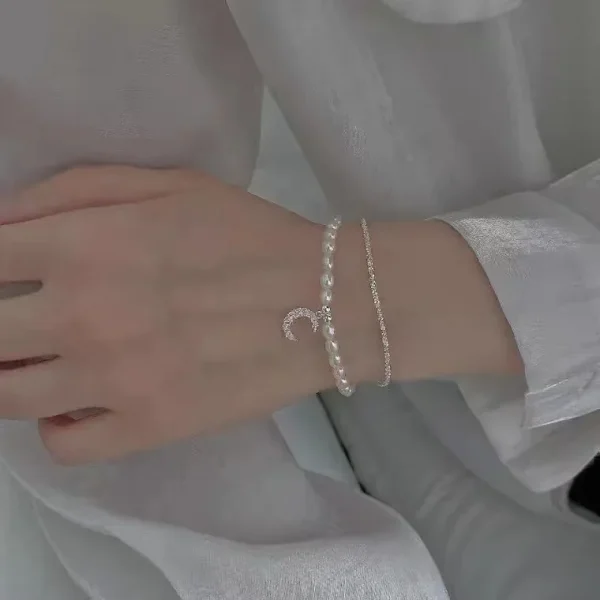 طقم أساور ذهبية اللون على شكل حرف C عتيق بسيط من المعدن مع فتحة قابلة للتعديل للنساء 2024 مجوهرات عصرية عالية الجودة هدايا