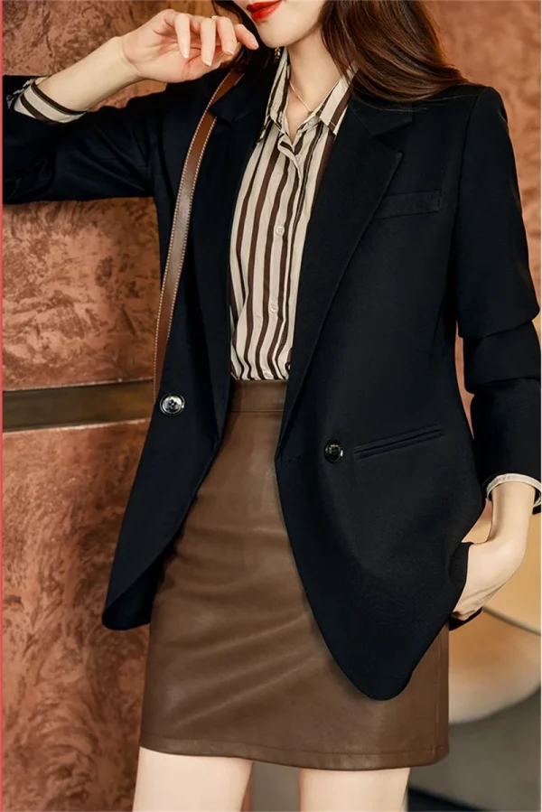 ربيع الخريف 2025 المرأة سترة بدلة صغيرة النسخة الكورية الترفيه السيدات السترة معطف مزاجه تصميم تحسس سيدة ملابس خارجية