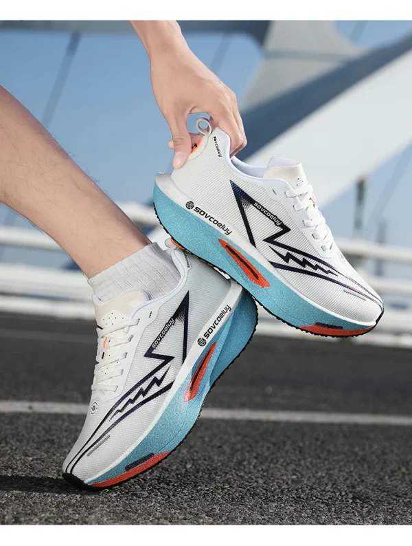 أحذية الجري المصنوعة من الكربون المتخصصة في الماراثون للرجال رياضية قابلة للتنفس وخفيفة الوزن للنساء أحذية رياضية مريحة مضادة للانزلاق