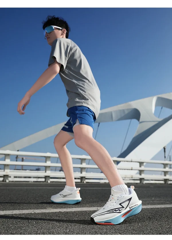 أحذية الجري المصنوعة من الكربون المتخصصة في الماراثون للرجال رياضية قابلة للتنفس وخفيفة الوزن للنساء أحذية رياضية مريحة مضادة للانزلاق