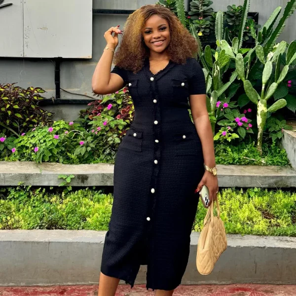 فستان نسائي أنيق مخطط برقبة على شكل حرف V صيفي بأكمام قصيرة ومتماسك بشرابة فساتين ضيقة للنساء