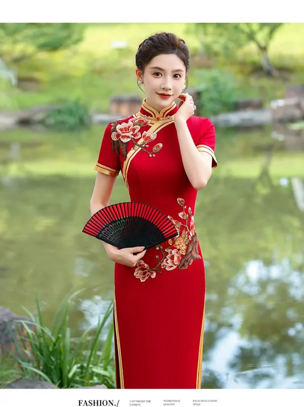 فستان الحفلات جديد تشيباو الساتان الإناث مشروط عرض أزياء مسرحية