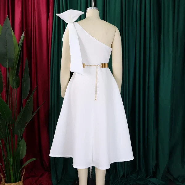 موضة النساء بمقاسات كبيرة فستان بكفة كتف مائلة مع فيونكة لحفلات رسميّة فستان أنيق جديد للمناسبات الخاصة