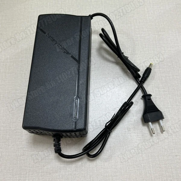 36 فولت 48 فولت 60 فولت 72 فولت شاحن 2A 3A 5A بطارية ليثيوم حزمة 42 54.6 67.2 84 فولت 10 13 16 20 ثانية تيار مستمر الاتحاد الأوروبي الذكية ذكي شحن سريع تهمة