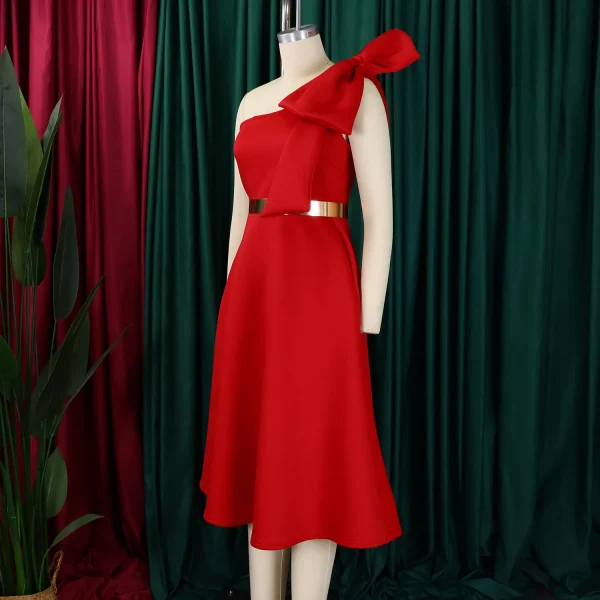 موضة النساء بمقاسات كبيرة فستان بكفة كتف مائلة مع فيونكة لحفلات رسميّة فستان أنيق جديد للمناسبات الخاصة