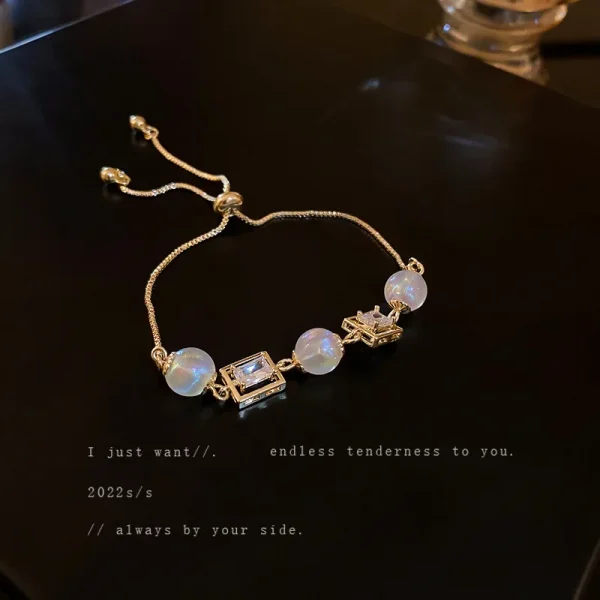 طقم أساور ذهبية اللون على شكل حرف C عتيق بسيط من المعدن مع فتحة قابلة للتعديل للنساء 2024 مجوهرات عصرية عالية الجودة هدايا