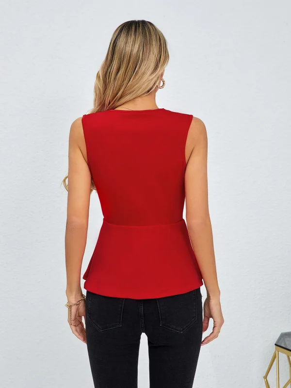 بلوزة نسائية بدون أكمام باللون الأحمر ورقبة دائرية وحاشية بيبلوم بقصة ضيقة للربيع والصيف أنيقة وعصرية ومناسبة للمواعدة اليومية