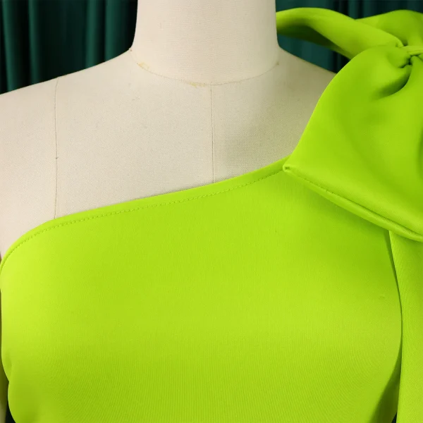 موضة النساء بمقاسات كبيرة فستان بكفة كتف مائلة مع فيونكة لحفلات رسميّة فستان أنيق جديد للمناسبات الخاصة