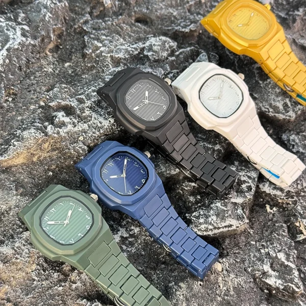 ساعة كوارتز كلاسيكية للرجال، سوار من البلاستيك الناعم، أرقام عربية، قرص عمل كاجوال، أداة إزالة متضمنة