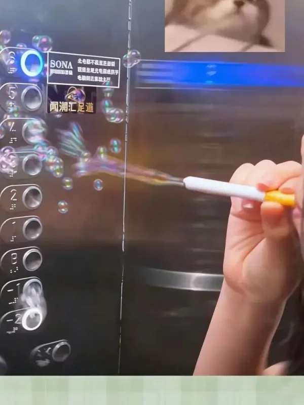 لعبة صندوق سجائر مضحكة على شكل إنستغرام، هدية للأصدقاء، جهاز محمول خارجي لآلة الفقاعات