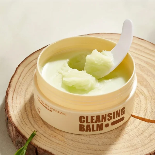 مزيل مكياج خفيف وغير مهيج ينظف ويرطب بعمق