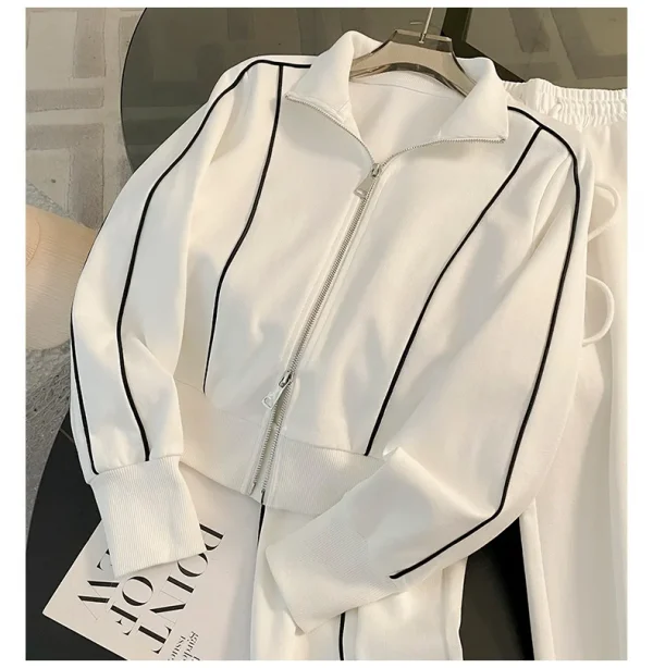 مجموعة ملابس رياضية نسائية ذات ألوان مختلفة لربيع وخريف