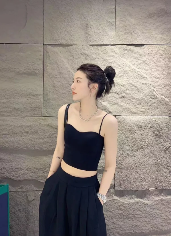 1 قطعة شعبية كول الصلبة محبوك اليوغا تي شيرت بدون أكمام للجيم الصدرية سلس الجلد ودية U-الظهر سترة مع وسادة الصدر الثابتة الحمالة للنساء