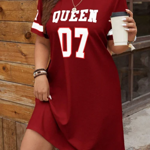 فستان جيرسي صيفي بطباعة إلكترونية عصرية