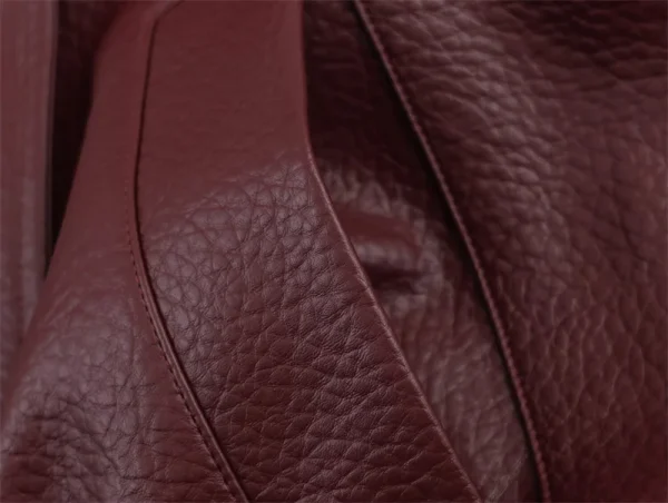 سترة نسائية لخريف 2025 جديدة باللون الأسود بأكمام طويلة من الجلد الصناعي بتصميم دراجة نارية