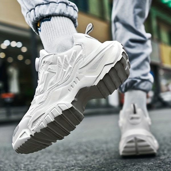 حذاء جري رجالي خفيف قابل للتنفس بنعل TPU غير قابل للانزلاق