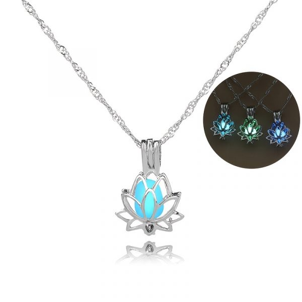 Hollow Lotus Bloom Pendant Necklace Glowing In The Dark Can Open Flower Theme Pendant Neck Chain For Women Winter Clothes Accessories For Music Festival